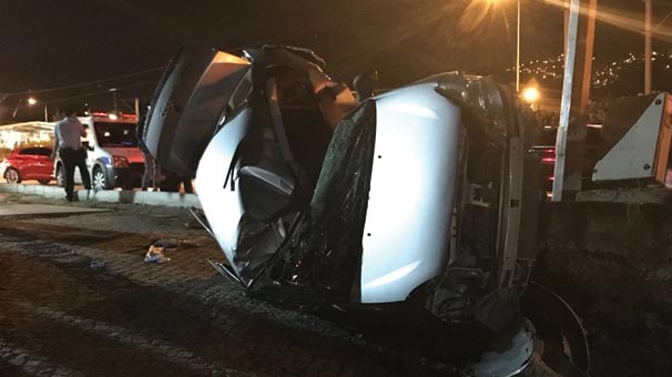 Bursa'da gece yarısı feci kaza! İki kardeşten biri öldü, diğeri ağır yaralı