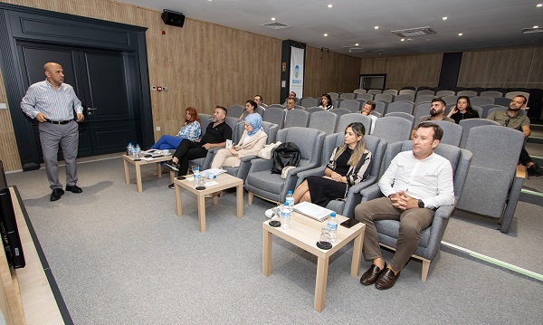 Bursa’da Gıda UR-GE firmalarına ihracat odaklık satış teknikleri eğitimi