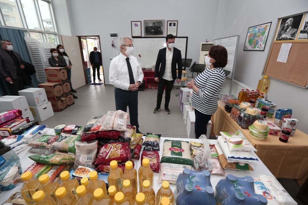 Bursa’da ihtiyaç sahipleri için “Dayanışma Marketi” kuruldu 