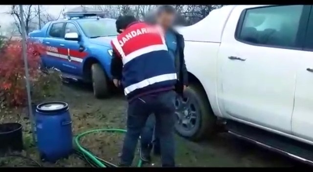 Bursa’da jandarmadan yılbaşı öncesi kaçak içki operasyonu 