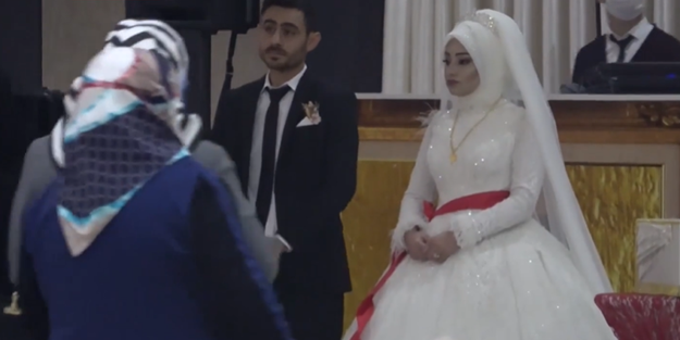 Kaçak düğünü basılan gelin gözyaşlarını tutamadı