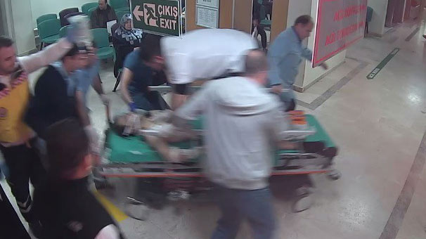 Bursa’da kahraman doktor kalbinden bıçaklanan adamı böyle hayata döndürdü