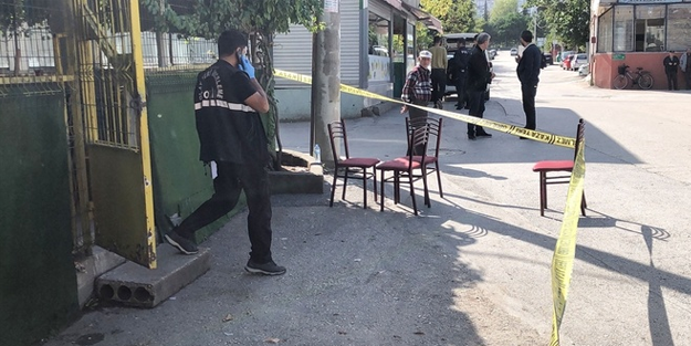 Bursa'da kahvehanede oturan adam, silahlı saldırıda öldürüldü