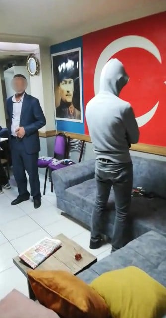 Bursa’da kıraathanede kumar oynayan 13 kişiye suçüstü 