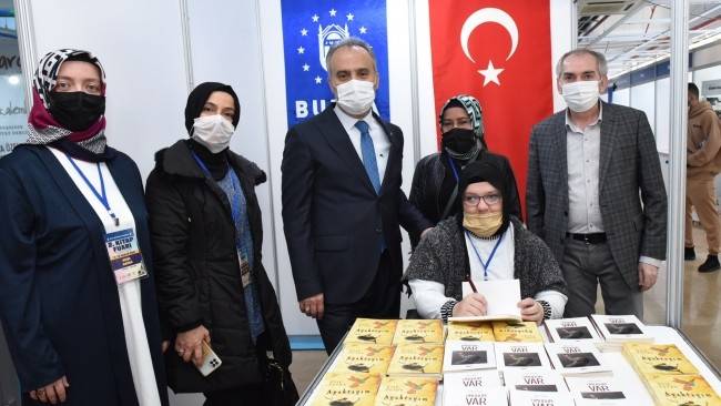 Bursa’da kitap şöleni coşkuyla başladı