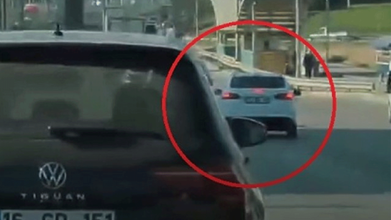 Bursa'da korku dolu anlar! Sağa sola çarparak yola devam etti!