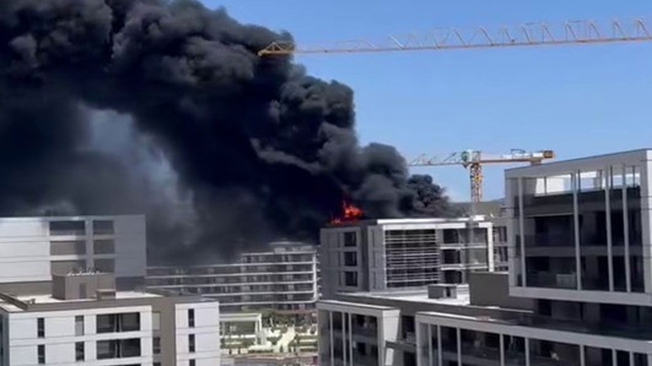 Bursa’da korkutan yangın! 8 katlı bina alev alev yandı