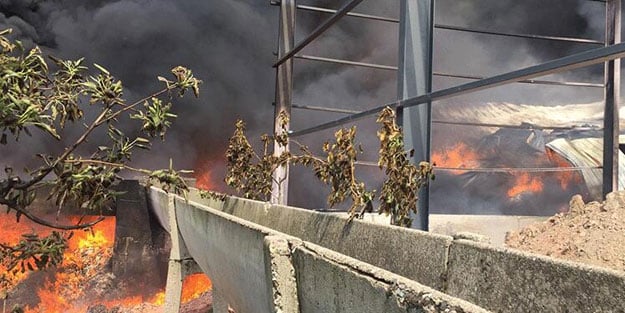 Bursa'da korkutan yangın: İtfaiye ekipleri olay yerinde