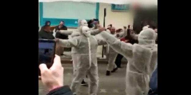 Bu düğün başka düğün