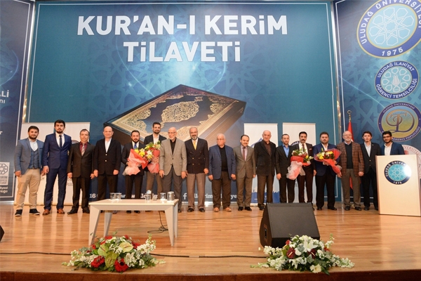 Bursa'da Kur'an tilaveti vatandaşı mest etti