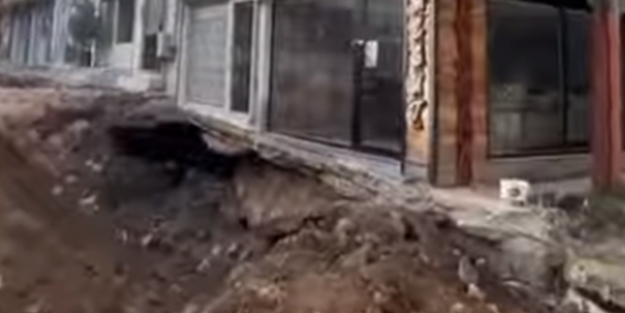 Bursa'da mahallenin altından çıktı! Kentte herkes 'Bu nasıl olur?' diye birbirine sormaya başladı