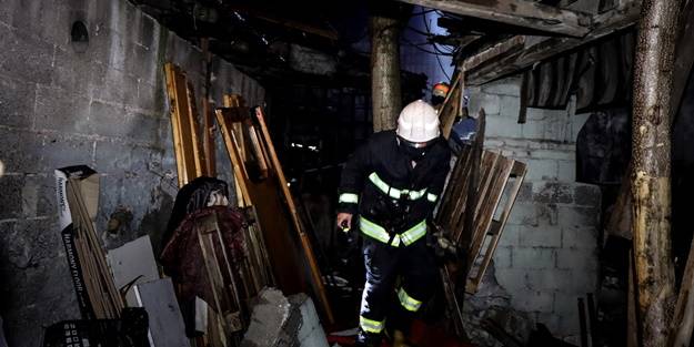 Bursa'da marangoz atölyesinde yangın