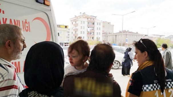 Bursa'da minik Ramazan, 3'üncü kattan beton zemine düştü