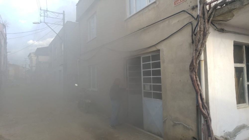 Bursa’da mobilya atölyesinde yangın 