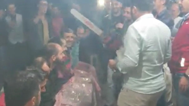 Bursa’da motorlu testereyle onlarca kişiyi tıraş etti