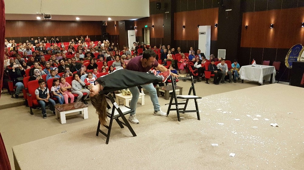 Bursa’da nefes kesen gösteri 