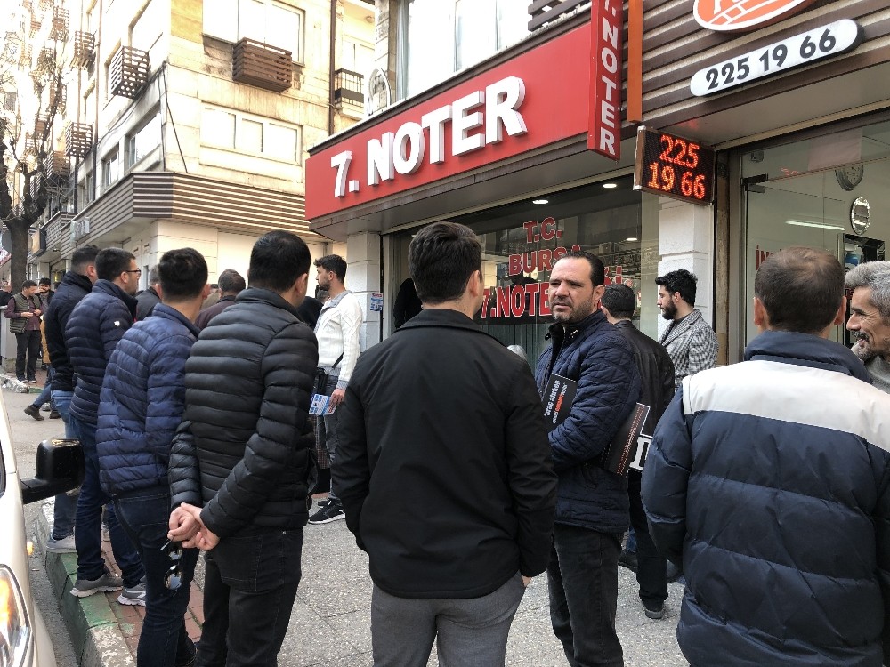 Bursa’da nöbetçi noterlerde hafta sonu yoğunluğu 