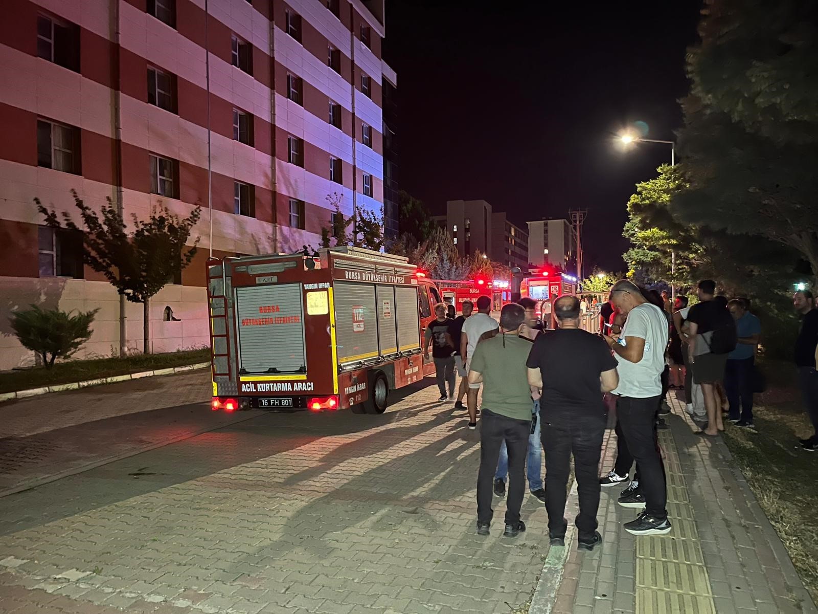 Bursa’da öğrenci yurdunda çıkan yangın söndürüldü