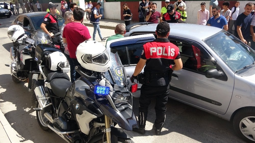 Bursa’da okul çevreleri abluka altında 