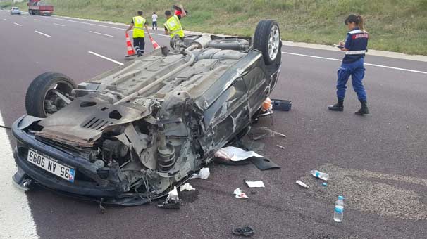 Bursa’da otomobiliyle TIR'a çarptı, ağır yaralandı