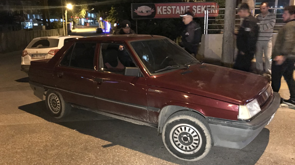 Bursa'da polisten kaçan uyuşturucu satıcıları yakalandı