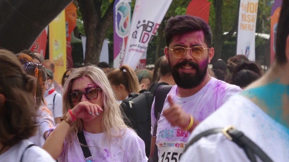 Bursa’da renkli koşu festivali 