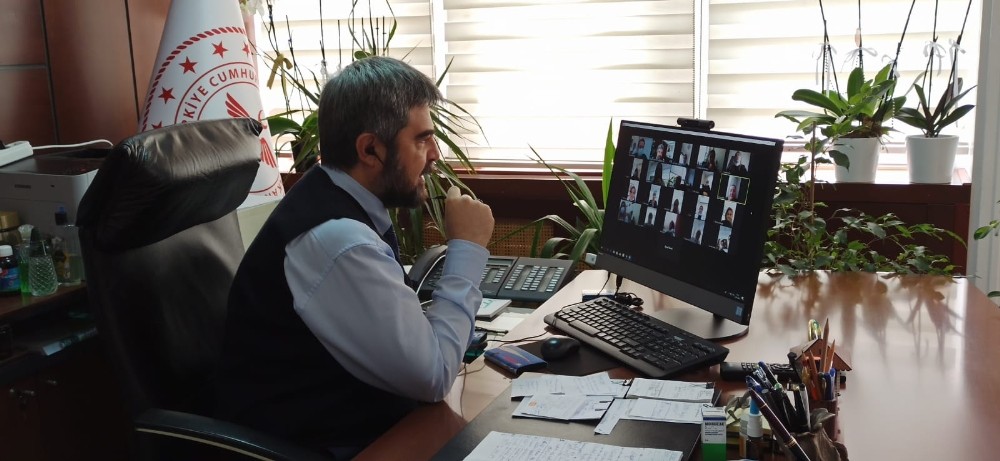 Bursa’da sağlık çalışanları herkesin takdirini kazandı 