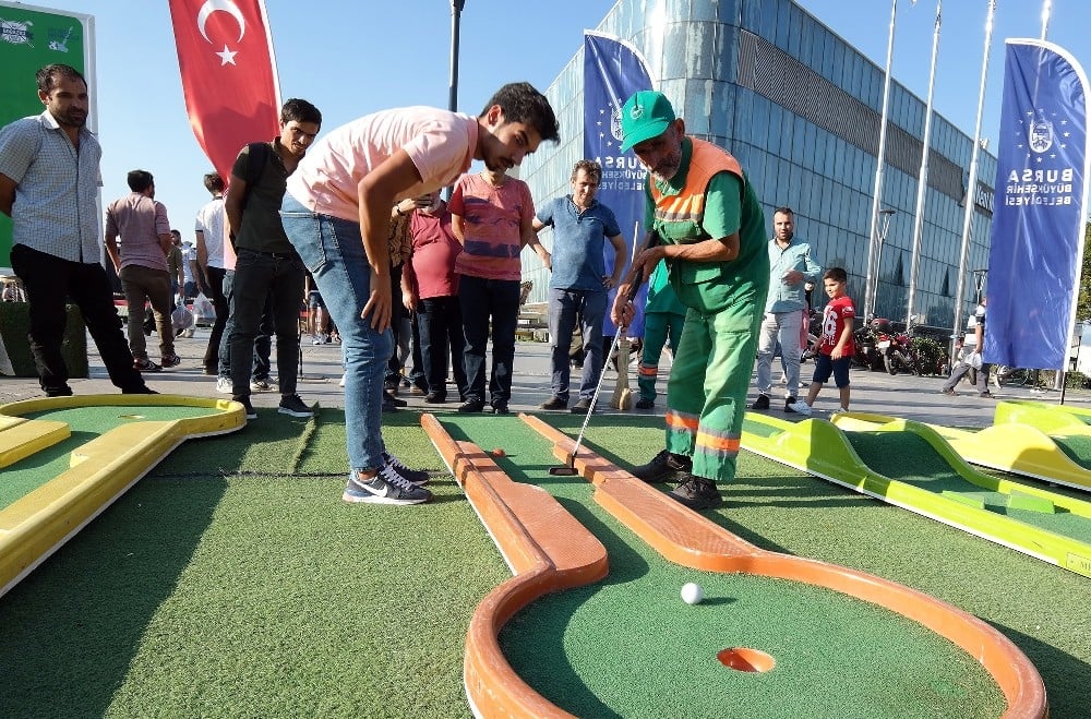 Bursa’da şehrin göbeğinde golf keyfi 