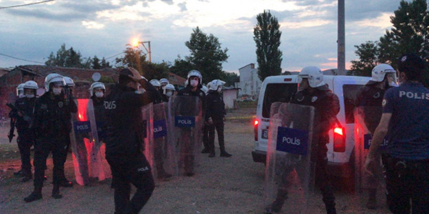Bursa'da silahlı çatışma!1 polis şehit, yaralılar var