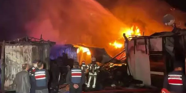 Bursa'da soğuk hava deposunda yangın