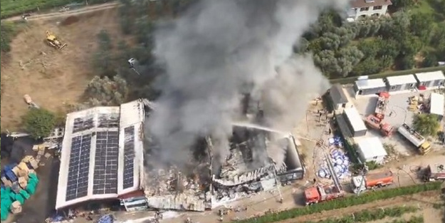 Bursa’da soğuk hava deposunda yangın