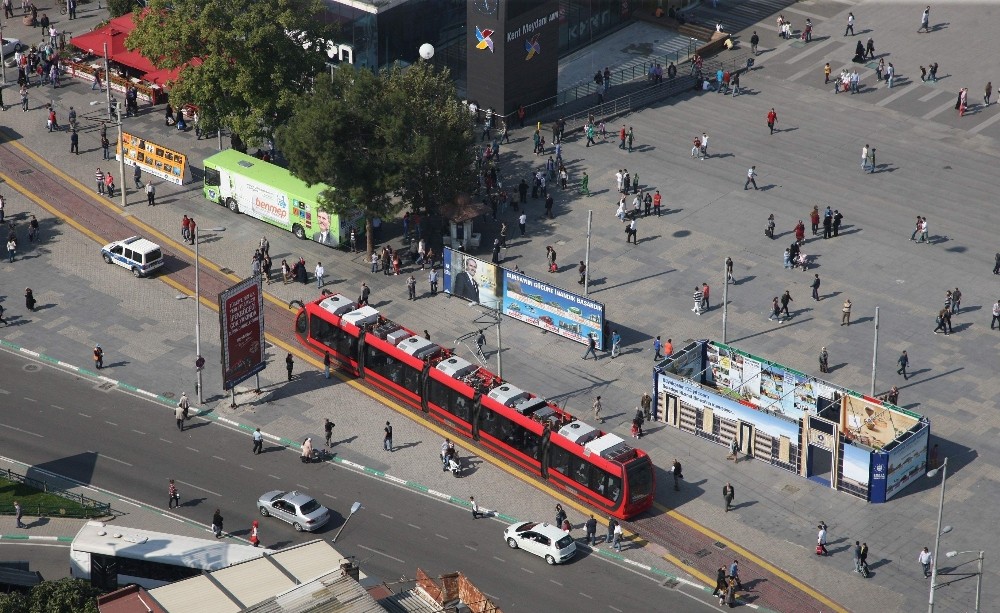Bursa’da toplu ulaşım kullanımı yüzde 84 oranında düştü, 2 tramvay hattı iptal edildi 