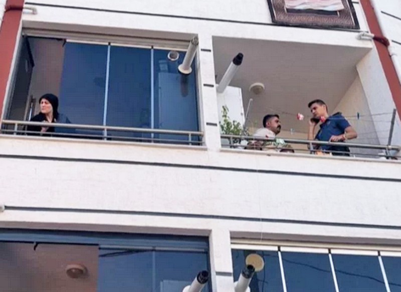 Bursa’da torun vahşeti: Babaannesi ve halasının boğazını kesti