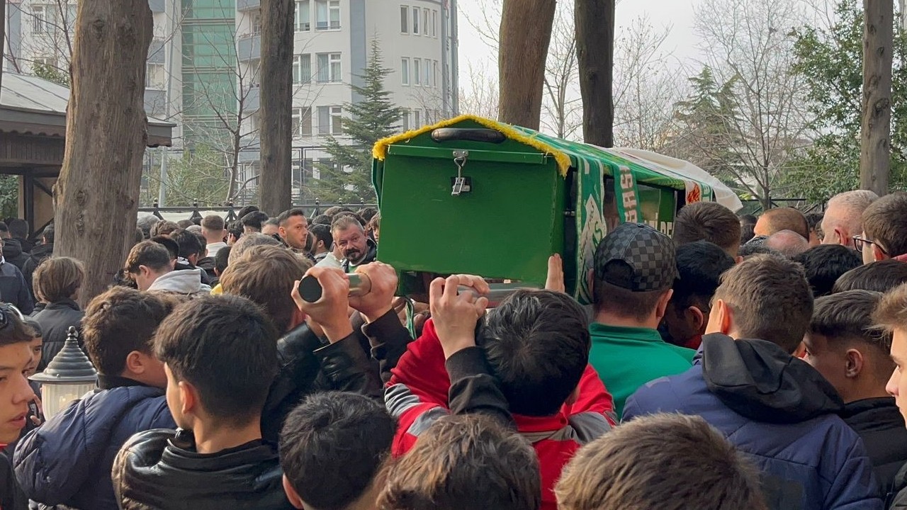 Bursa’da trafik kazasında yaralanan 17 yaşındaki genç hayatını kaybetti
