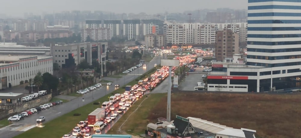 Bursa’da trafik resmen durdu 