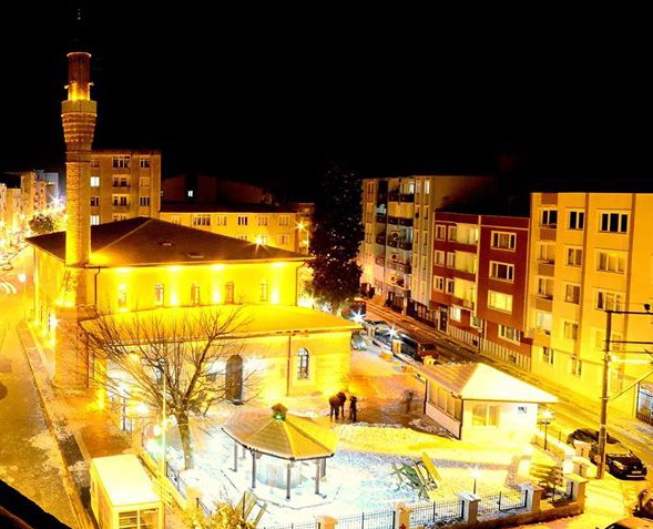 Bursa’da vaktinden önce okunan ezan ile binlerce kişi orucunu erken açmak zorunda kaldı 