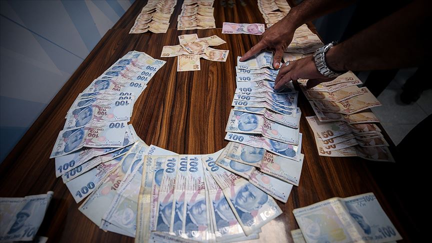 Bursa'da yakalanan dilencinin üzerinden 16 bin lira çıktı