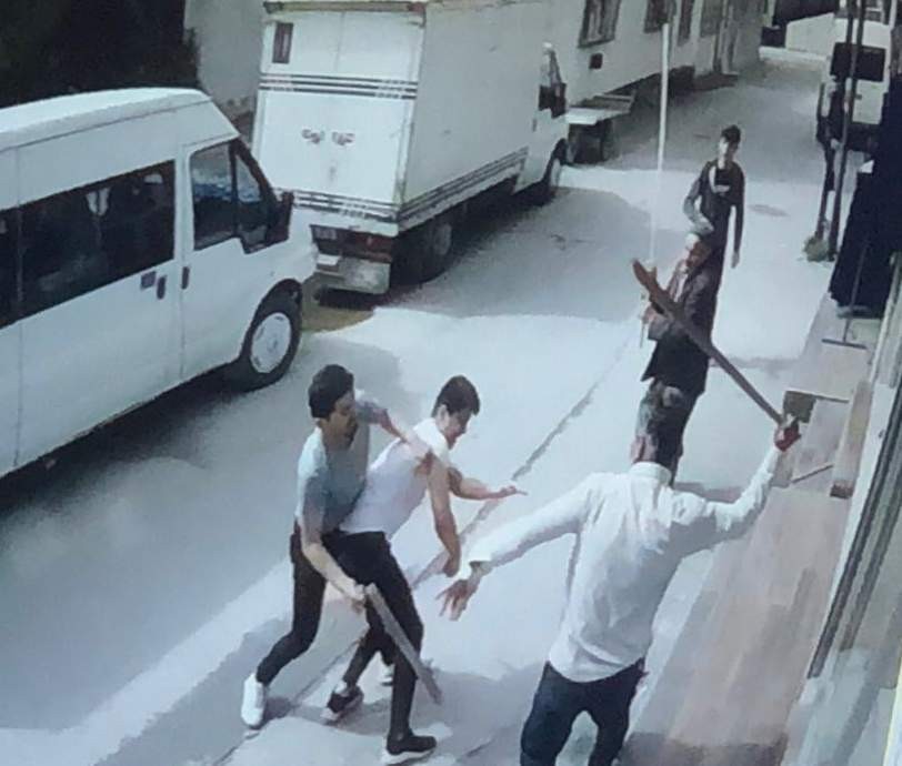 Bursa’da yevmiye için taşlı sopalı meydan muharebesi...4 kişi bıçaklandı, 10 gözaltı 