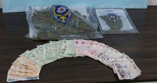 Bursa'da zehir tacirlerine şafak baskını