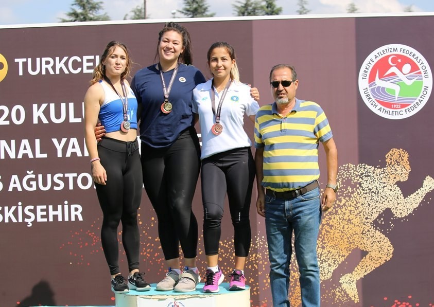 Bursalı genç atletler dördüncü bitirdi 