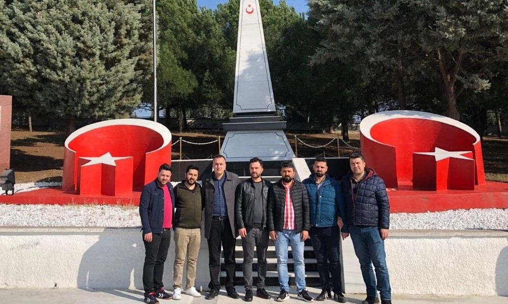 Bursalı kardelenler şehit abileri için dua etti 