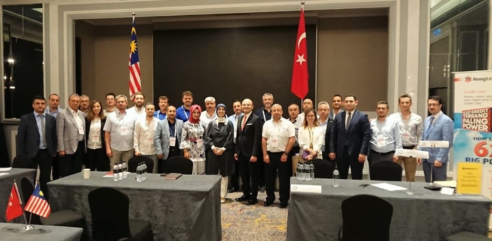 Bursalı makineciler Uzak Doğu’ya açıldı 