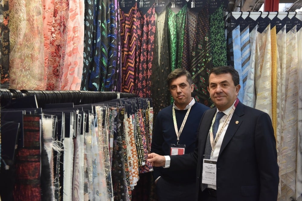 Bursalı Tekstilciler Paris’te 