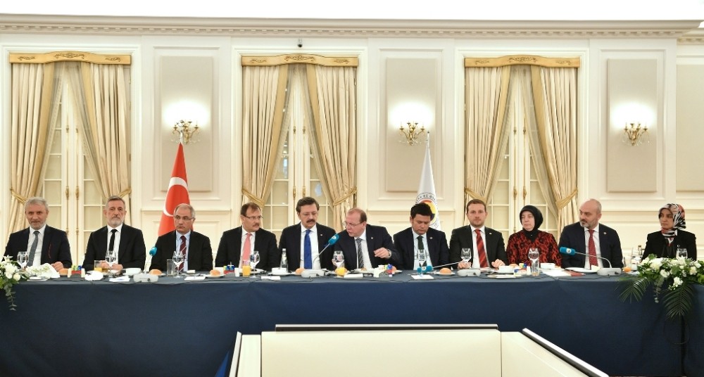 Bursalı vekiller TOBB`da bir araya geldi 