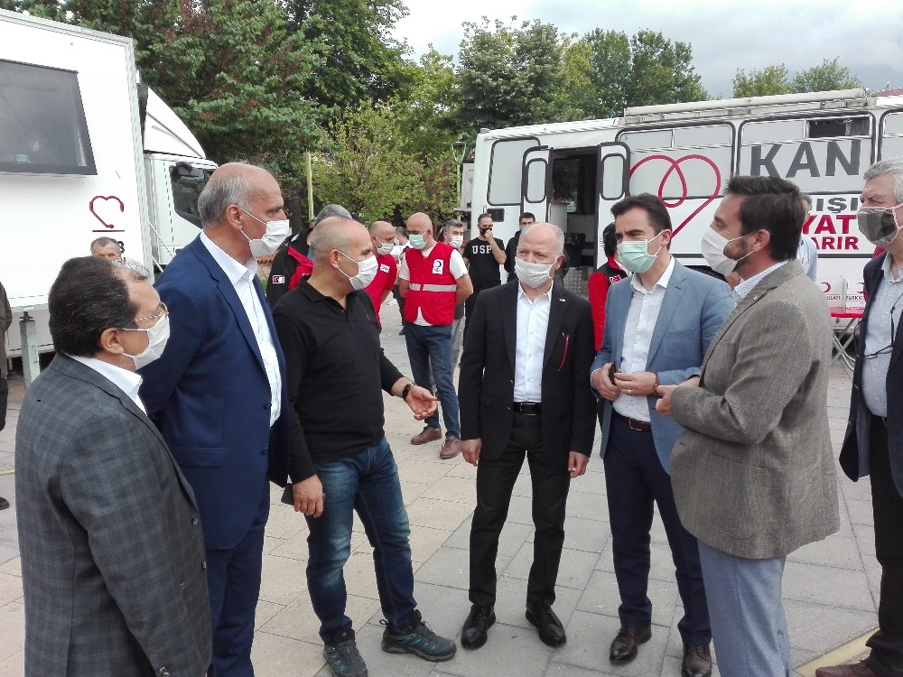 Bursalılardan kan bağışına büyük ilgi 