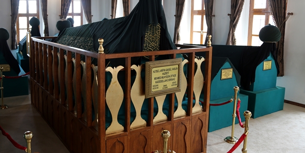 Bursa'nın manevi büyükleri: Emir Sultan ve Üftade Hazretleri