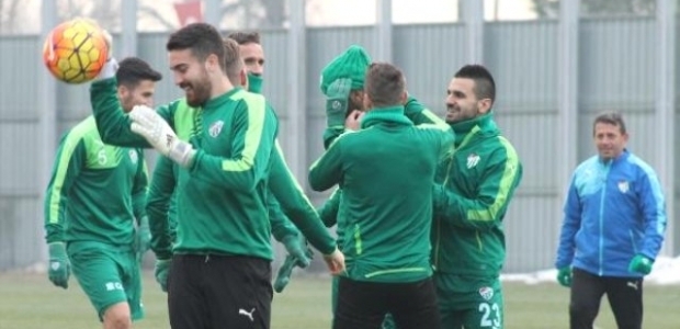 Bursaspor aralıksız devam ediyor