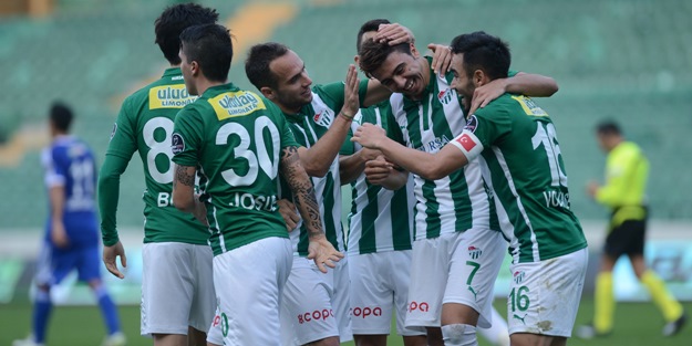 Bursaspor deplasmanda güldü