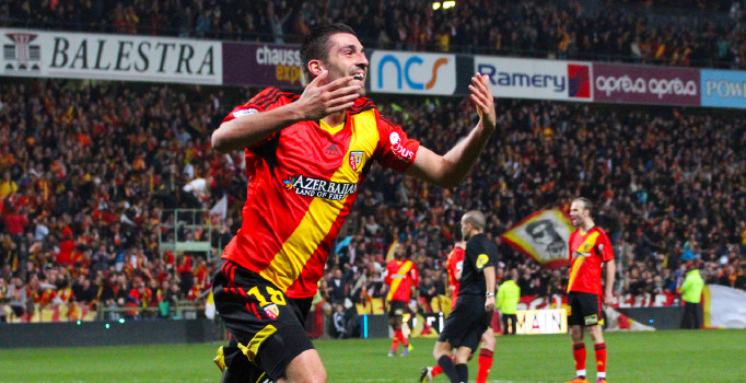 Bursaspor gelecek sezonun transferlerine şimdiden başladı: Valdivia artık Timsah