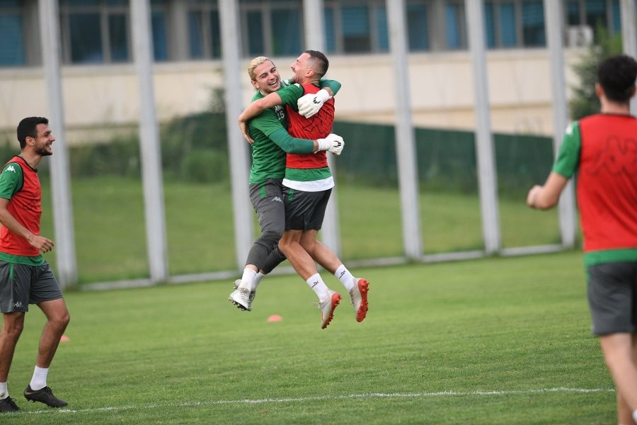 Bursaspor günü çift idmanla tamamladı 